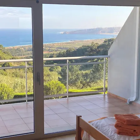 Ruime Rustige Met Uitzicht Nazare En Zwembad Famalicão